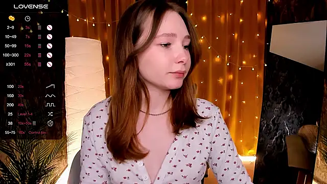 Chatroom XXX en direct de LanaBlu_