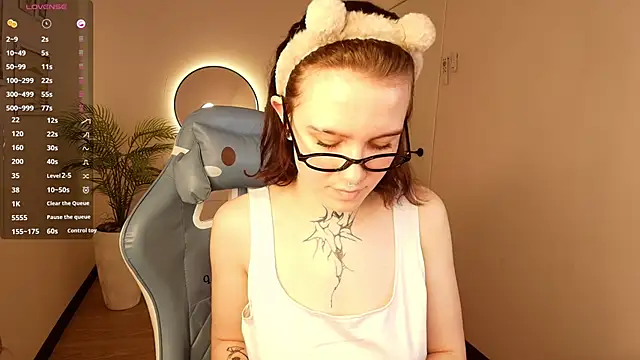 Elastikisssn Live XXX chat