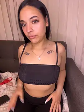 Chat XXX ao vivo de cristal__violetaa