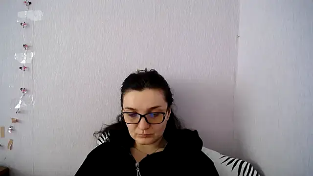 Shiny_gine Chat XXX in diretta