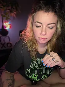 MarlaFknSinger Chat XXX live