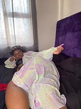 QUEEN_NOBUHLE_FEMDOM_777 Webcamshow