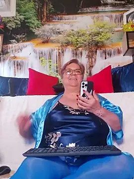 Chat XXX en directo de QueenPammy1