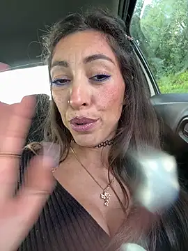 XXX chat uživo modela Amani_thewolf