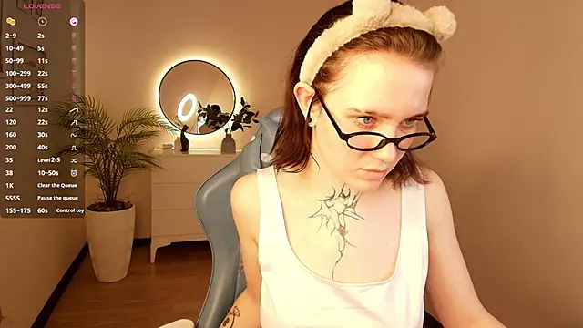 Elastikisss' Live XXX Chat