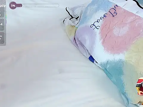 Lissie-666 Adlı Modelin Canlı XXX Sohbeti