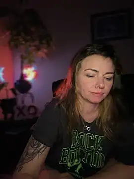 MarlaFknSinger Adlı Modelin Canlı XXX Sohbeti