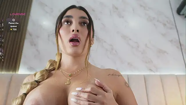 Chatroom XXX en direct de Annyy_Rosse