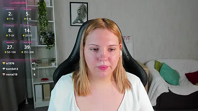 Stacy_Luv: онлайн-секс-чат