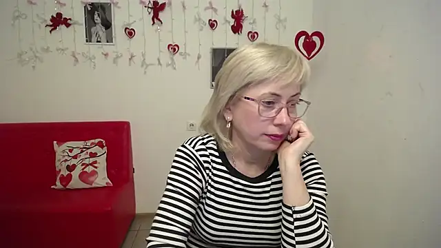 LaurenWishy: онлайн-секс-чат