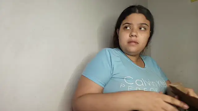 luisahot_9727 Adlı Modelin Canlı XXX Sohbeti