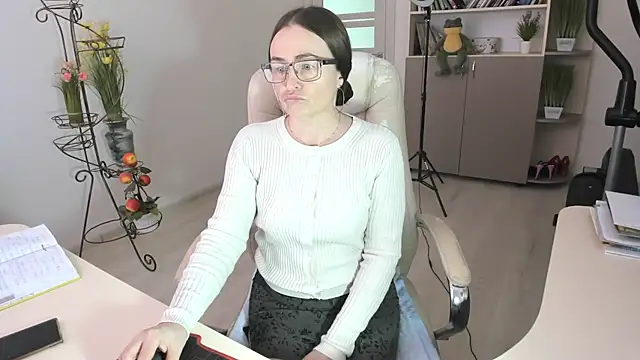 Vika73 Show in webcam