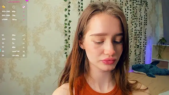 lovelyalivia Adlı Modelin Canlı XXX Sohbeti