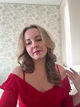 XXX chat uživo modela Elineaa