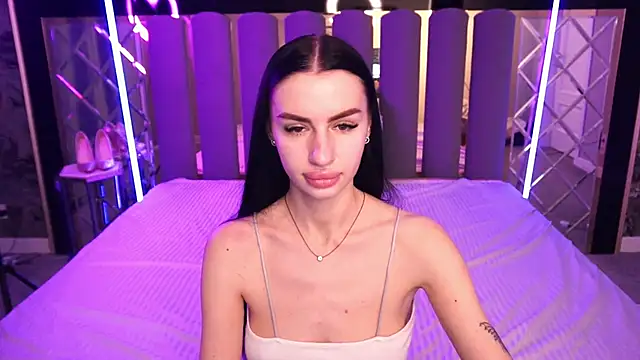 XXX chat uživo modela Snow_WhiteeeX