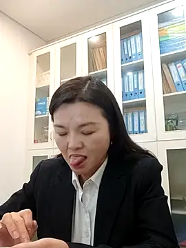 ialnuyoa_h's Webcam Show