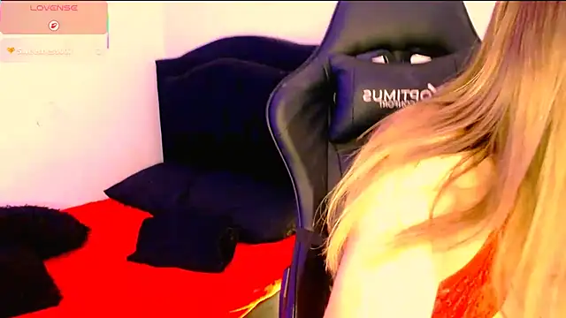 KarenRabitt Chat XXX in diretta