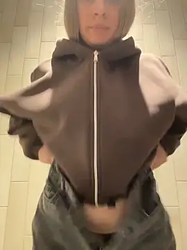 Онлайн чат XXX SashaCatt