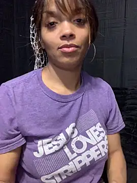 RakiyahcharmsのライブXXXチャット