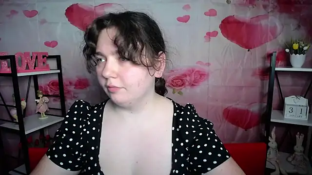 NeonilaLisova 现场XXX聊天