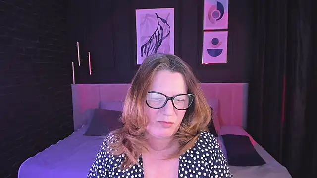 LeaPure's Live XXX Chat