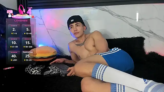 Saimonvela Show in webcam