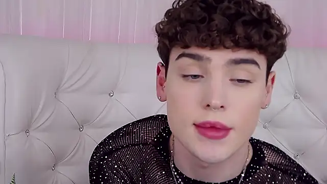 RobbyCharming Chat XXX in diretta