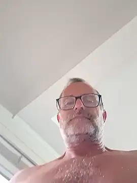 Chat +18 de nard53 ao vivo