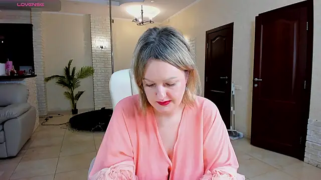 MariemLui Adlı Modelin Canlı XXX Sohbeti