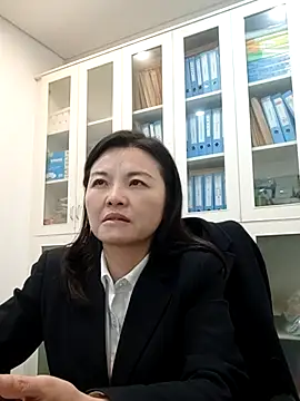 ialnuyoa_h's Live XXX Chat