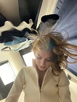 -AngelAri- 现场XXX聊天