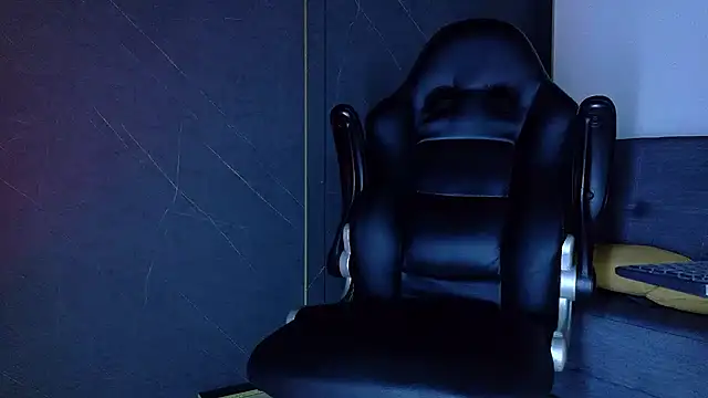 ALANNFERRER: онлайн-секс-чат