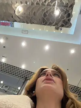 Chat XXX ao vivo de -AngelAri-