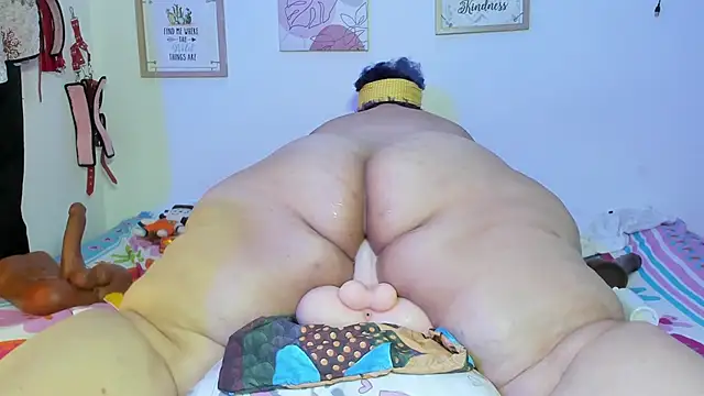 QUEEN_MANDY_BBW – Live XXX-chat