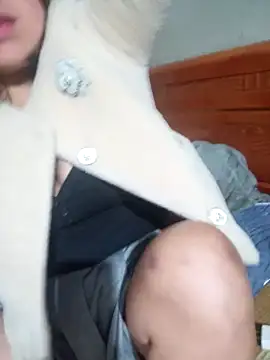 Melylyna Chat XXX live