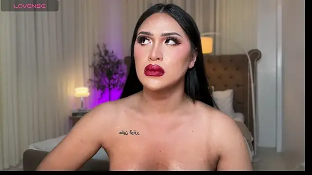 Your_Majesty_Tyra 网络视讯表演