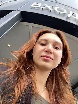 QuitieLia Adlı Modelin Canlı XXX Sohbeti