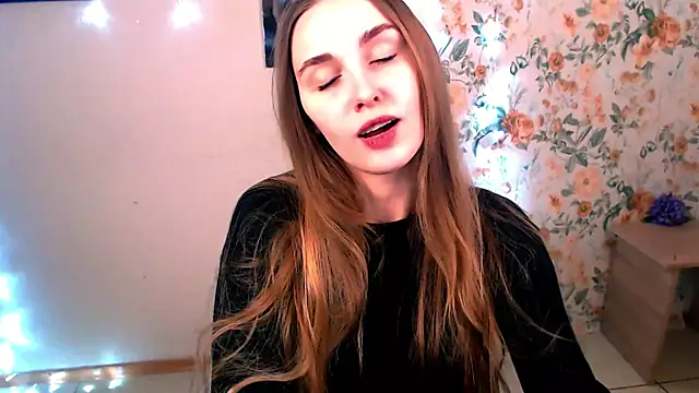 Doll_Angelina Pertunjukan Webcam