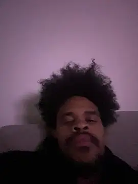 Pokazy przed kamerką – Mrmakeherwet_Tez