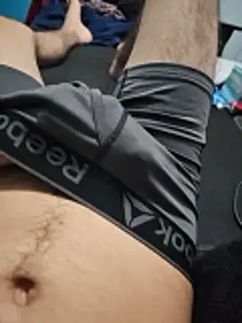 AnonymousTwinkie Show in webcam