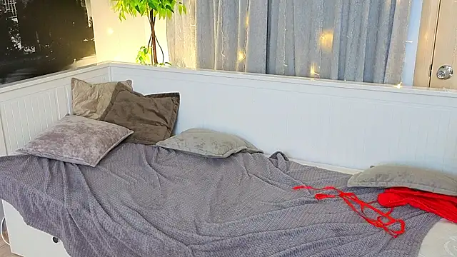 LanaReals élő XXX-chatje