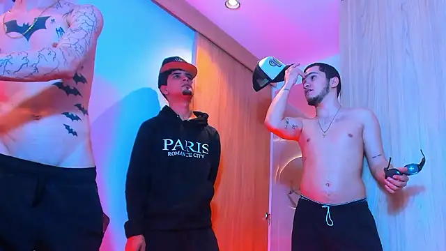 Онлайн чат XXX TheBatMansion