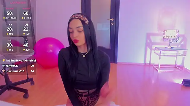 Peanaughty live XXX chat