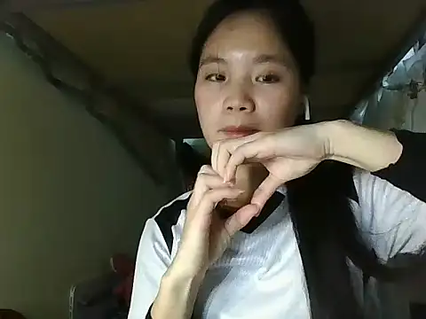 Be-MyMyのライブXXXチャット