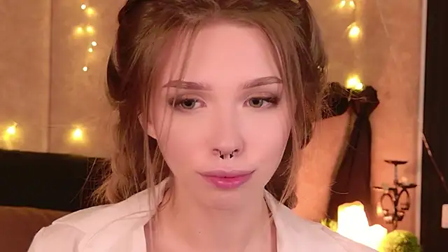 Sierra_Fane Chat XXX live