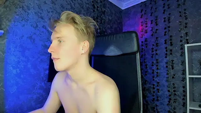 AlexxSweet Adlı Modelin Canlı XXX Sohbeti