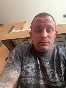 superbertok's Live XXX Chat