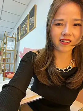 Efangfang 网络视讯表演