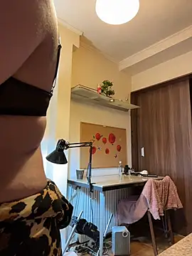 Czat XXX na żywo – Hotmomcheckk_