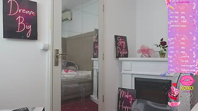 LexyRene Chat XXX in diretta